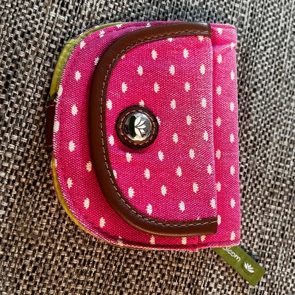 Free GIFT LILLY PULITZER WRISTLET WALLET - Picture 10 of 12